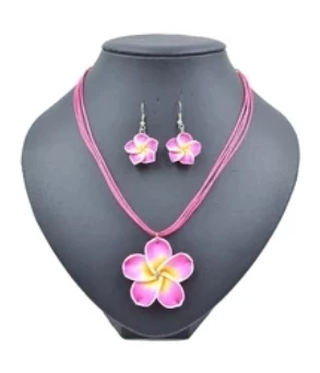 Ensemble collier fleurs Tipanier + BO Tipanier