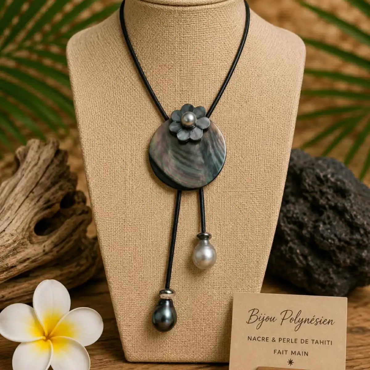 Collier de nacre avec pendentif perle de Tahiti